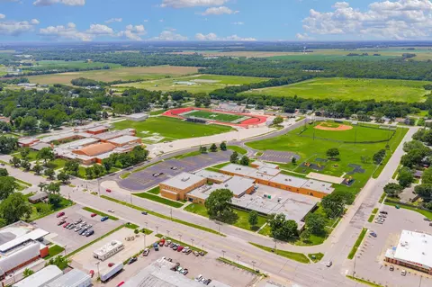 View/Area - 3 N Willow, Mulvane, KS 67110 photo 2 of 4