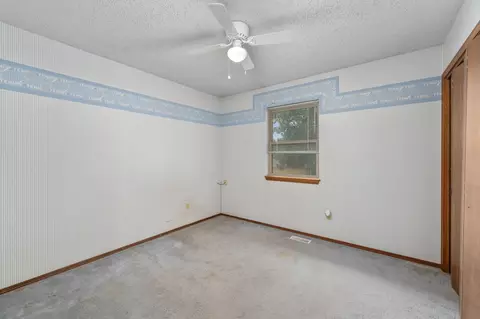 Bedroom - 3 N Willow, Mulvane, KS 67110 photo 3 of 5
