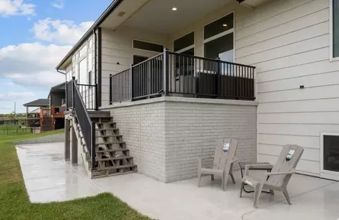 Exterior - 4909 N Emerald Ct, Maize, KS 67101 photo 3 of 5