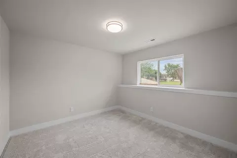 Bedroom - 4909 N Emerald Ct, Maize, KS 67101 photo 7 of 8
