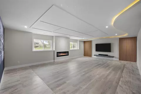 Living - 4909 N Emerald Ct, Maize, KS 67101 photo 4 of 5