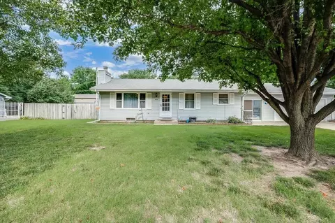 6435 N Wendell St, Park City, KS 67219