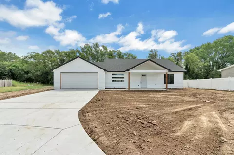4612 S Edwards Cir, Wichita, KS 67217