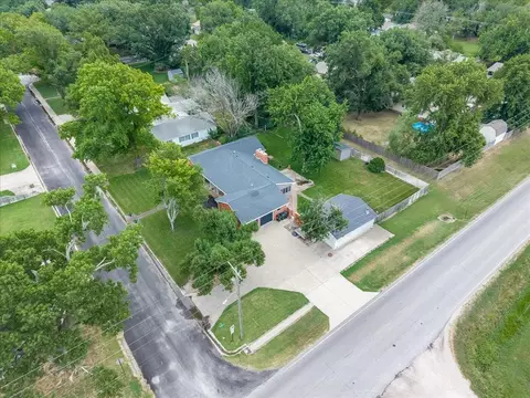 View/Area - 917 W 4th St, Halstead, KS 67056 photo 1 of 2