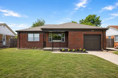 239 Hungerford Ave, Haysville, KS 67060