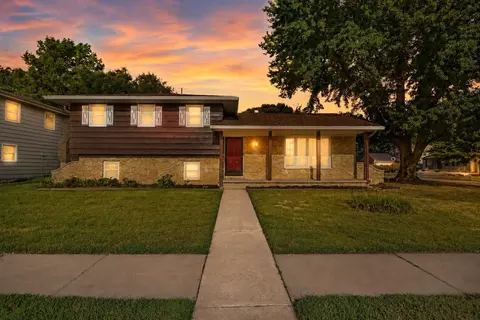 1383 N Caddy Ln, Wichita, KS 67212