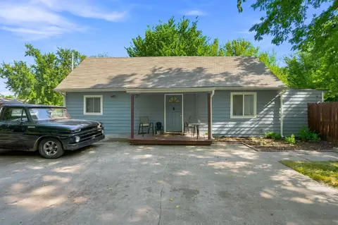 752 N Mount Carmel Ave, Wichita, KS 67203