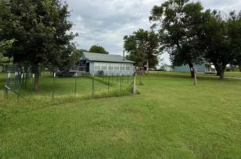 Exterior - 469 Aa70 Rd, Fall River, KS 67047 photo 3 of 4