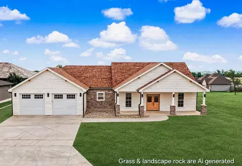 1537 Cedar Point Pl, Salina, KS 67401