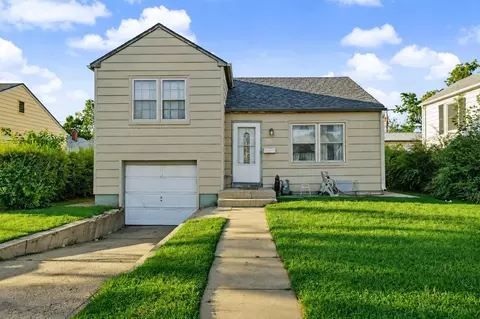 716 Washington St, Salina, KS 67401