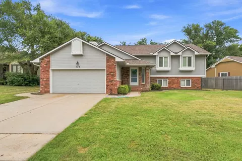 124 N Mars St, Wichita, KS 67212
