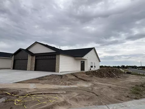 2928 S Denene St UNIT S 100 & 200, Wichita, KS 67215