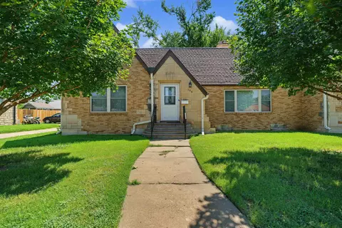 106 N Oakdale Ave, Salina, KS 67401