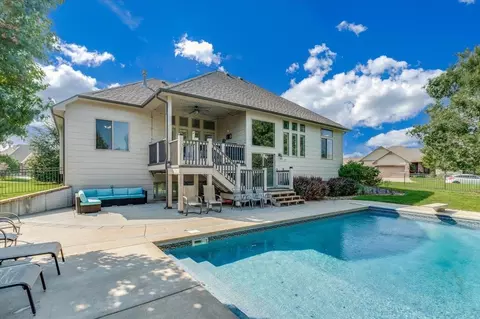 Exterior - 4011 N Bluestem Ct, Maize, KS 67101 photo 7 of 8