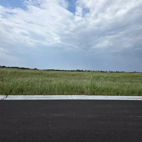 1320 Northridge, Valley Center, KS 67147
