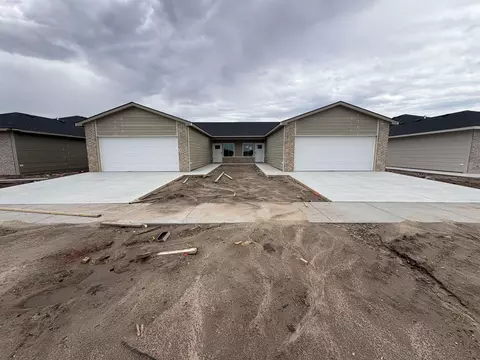 2912 S Denene St UNIT S 100 & 200, Wichita, KS 67215