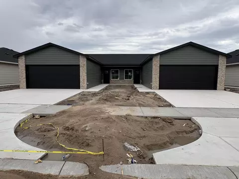 2920 S Denene St UNIT S 100 & 200, Wichita, KS 67215