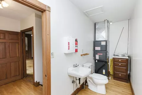 Entry Way - 426 SE 10 Ave, Anthony, KS 67003 photo 3 of 4