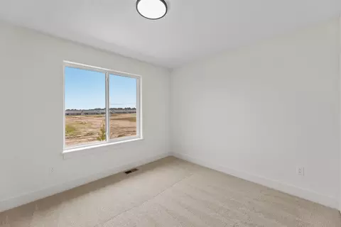 Bedroom - 12059 W Arvada Blvd, Maize, KS 67101 photo 4 of 7