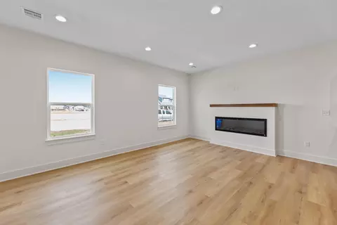Living - 12059 W Arvada Blvd, Maize, KS 67101 photo 3 of 3