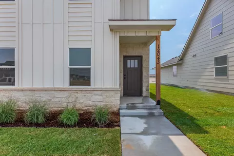 Exterior - 12059 W Arvada Blvd, Maize, KS 67101 photo 2 of 2