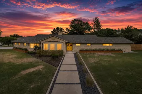 2420 N Dellrose St, Wichita, KS 67220