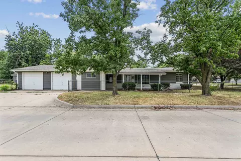 1527 W Dora Ave, Wichita, KS 67213