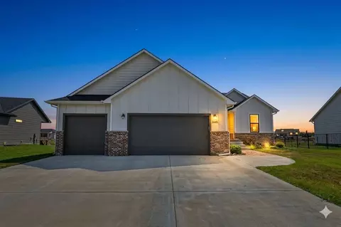 2640 S S Clear Creek St, Wichita, KS 67230