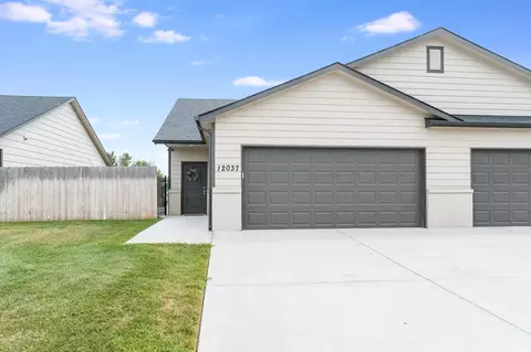 12037 W Shadow Lks, Wichita, KS 67205