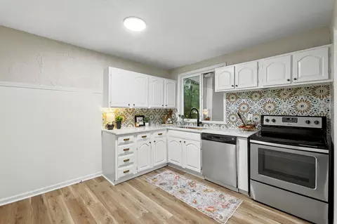 Kitchen - 545 S Queen, Maize, KS 67101 photo 1 of 2