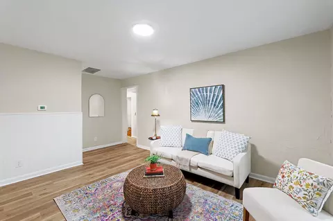 Living - 545 S Queen, Maize, KS 67101 photo 1 of 7