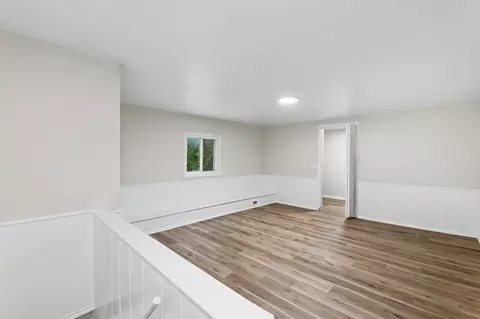 Living - 545 S Queen, Maize, KS 67101 photo 6 of 7