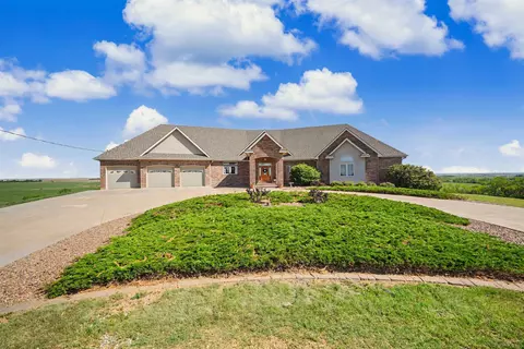 3380 S Scenic Slope Rd, Salina, KS 67401