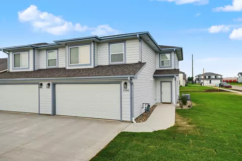 2704 Amelia Ln, Salina, KS 67401