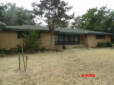 739 N 119th St W, Wichita, KS 67209
