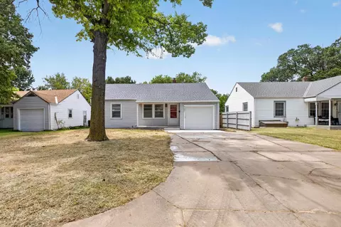 747 S Clifton Ave, Wichita, KS 67218