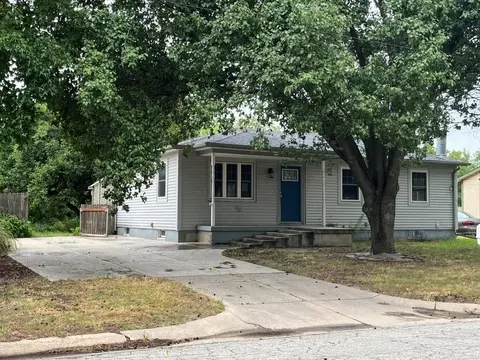 580 Turkle Ave, Haysville, KS 67060