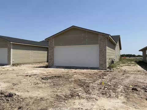 2912 S Denene # 200, Wichita, KS 67215