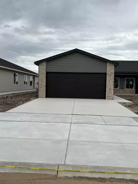 2920 S Denene # 100, Wichita, KS 67215