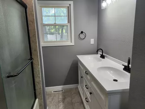 Bath - 3100 N Ohio, Augusta, KS 67010 photo 1 of 3