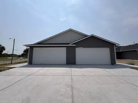 2973 S Bunker Hill Ct #200, Wichita, KS 67210