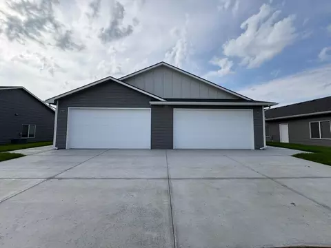 2969 S Bunker Hill Ct #200, Wichita, KS 67210