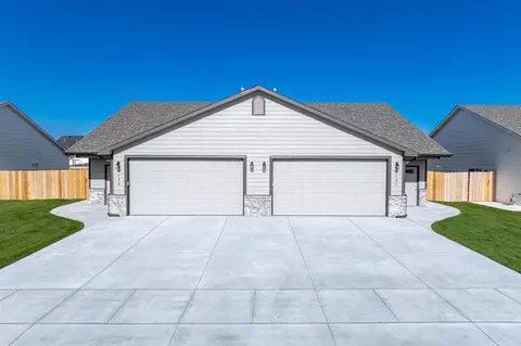 9131 E 9133 E Chris Ct, Bel Aire, KS 67226
