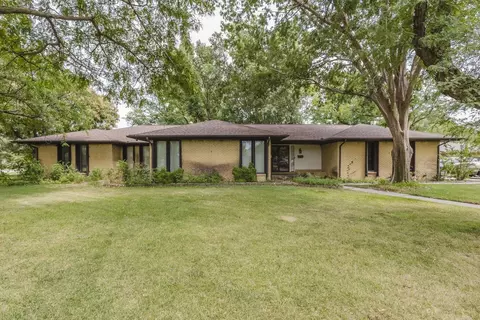 2243 W Bella Vis, Wichita, KS 67203
