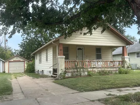 853 Sheridan, Salina, KS 67401