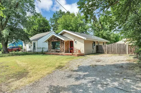 2145 S Hydraulic Ave, Wichita, KS 67211