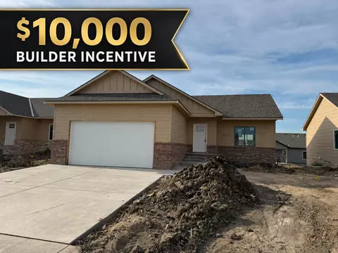 8967 E Joshua St, Bel Aire, KS 67226