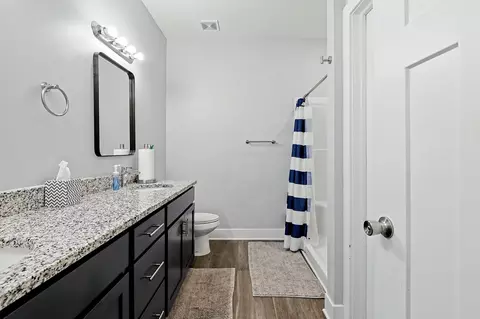 Bath - 1237 E Sontag, Derby, KS 67037 photo 2 of 4
