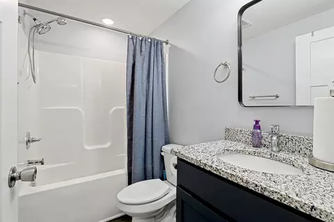 Bath - 1237 E Sontag, Derby, KS 67037 photo 4 of 4