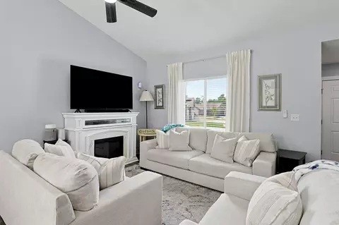 Living - 1237 E Sontag, Derby, KS 67037 photo 3 of 4